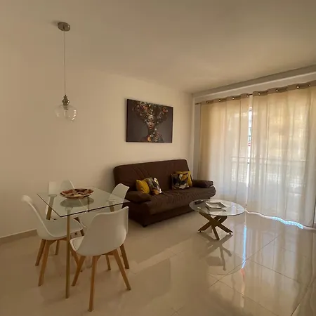 아파트 Cris Sol 205 아로나